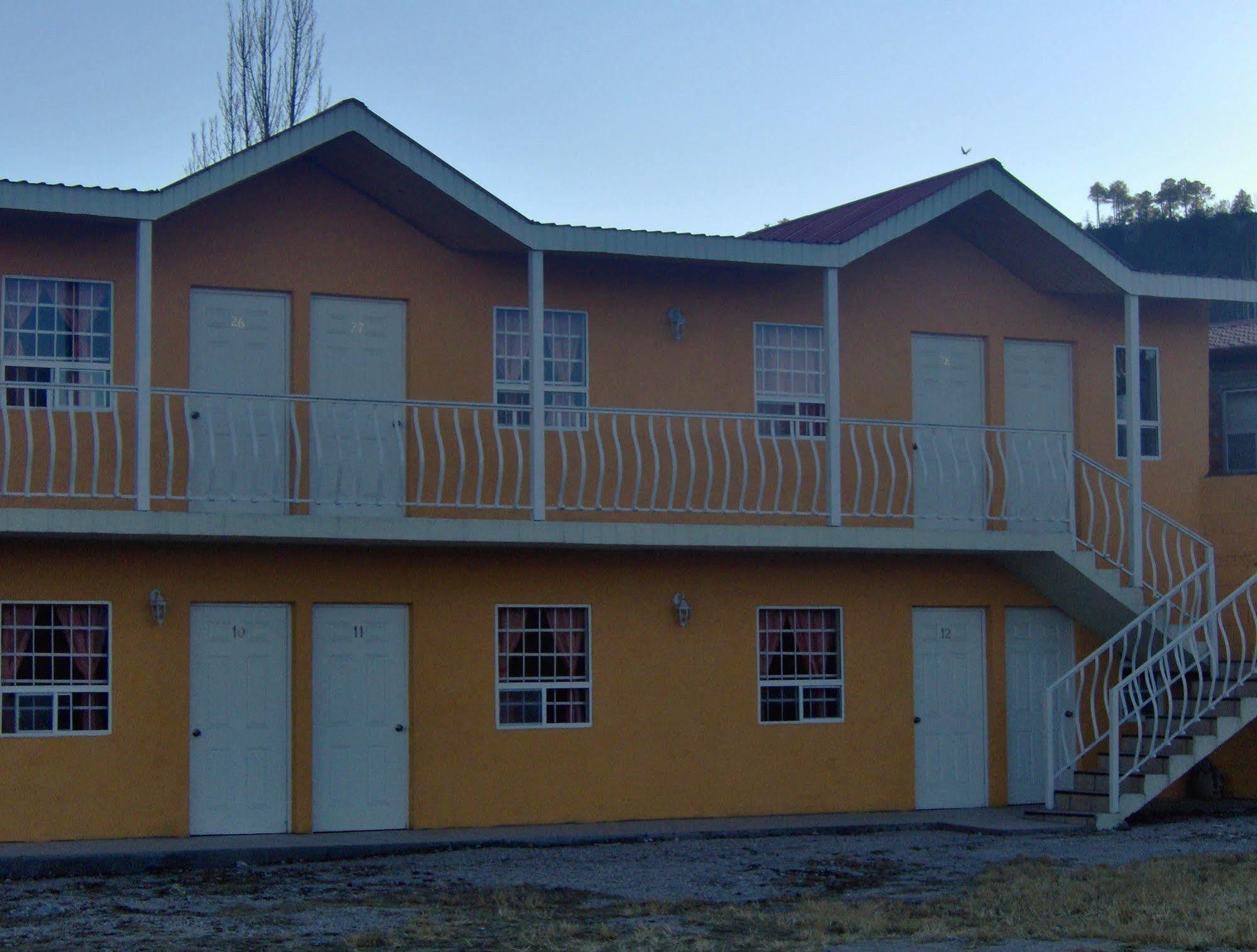 Hotel Hacienda Bustillos Креел Екстериор снимка