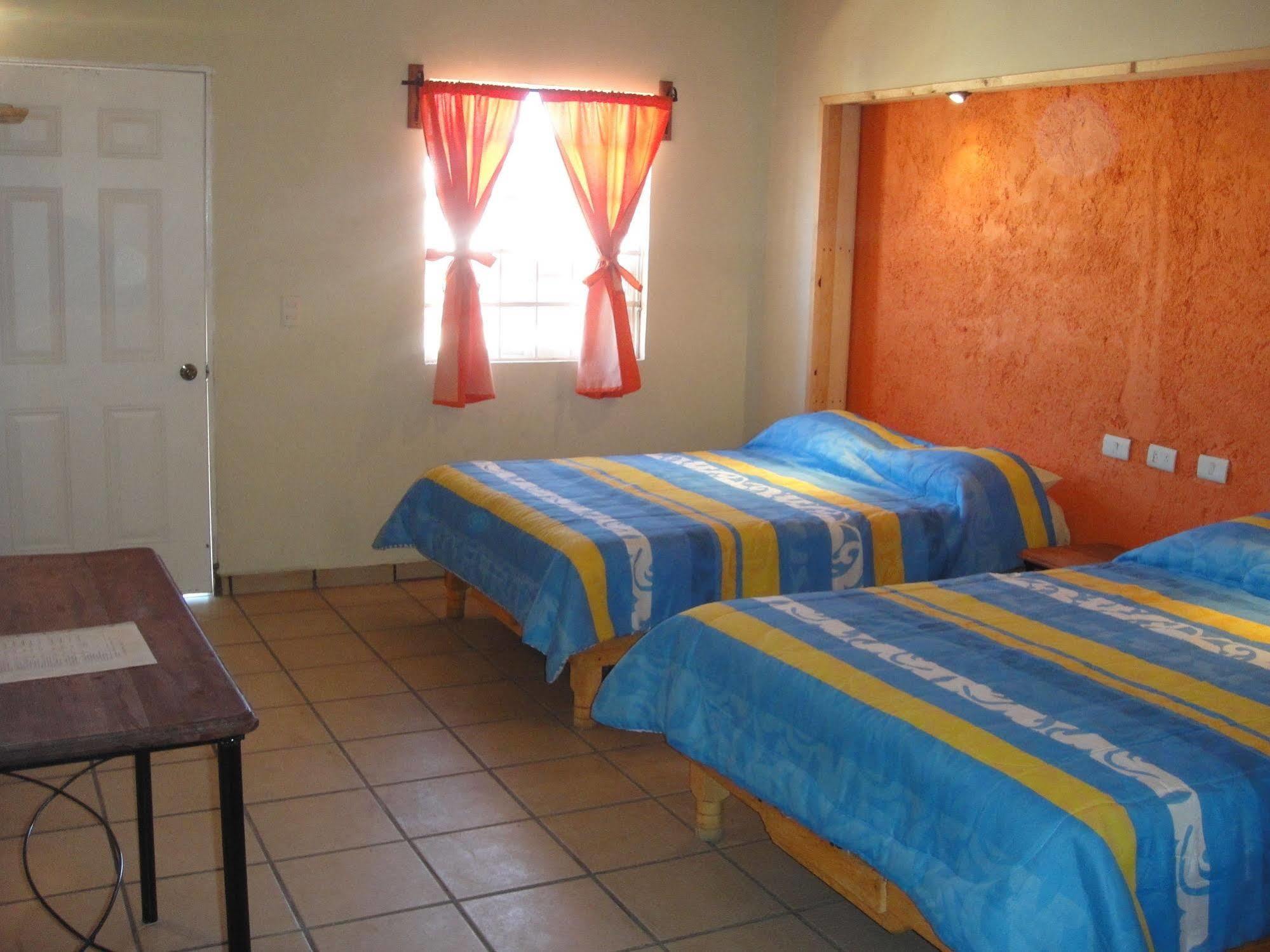 Hotel Hacienda Bustillos Креел Екстериор снимка